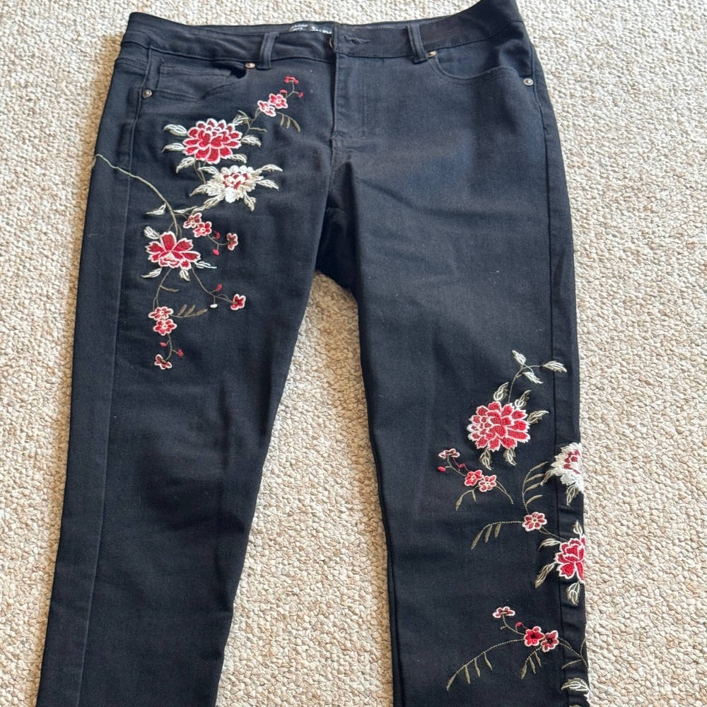 SANDPIPER EMBROIDERED BLACK JEANS